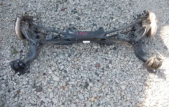 BMW 1 F40 Rear axle beam with reductor 