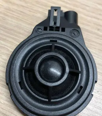 Audi A4 S4 B9 8W Subwoofer speaker 8W0035399A