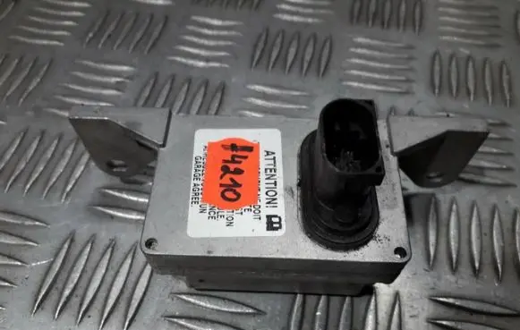 Renault Laguna II ESP acceleration yaw rate sensor 8200004644B 8200004644-B