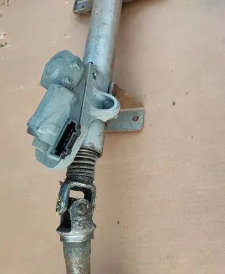 Mercedes-Benz Sprinter W906 Steering wheel axle A9064600916 141440104