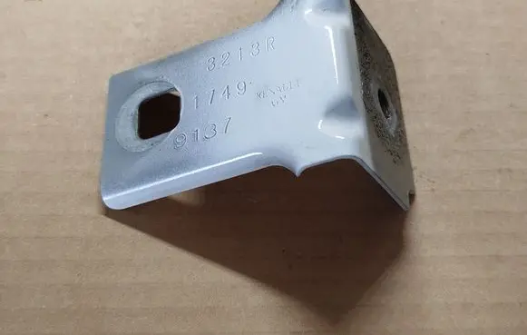 Renault Trafic III (X82) Fender mounting bracket 3213R 1749