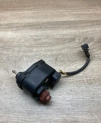 Seat Toledo I (1L) Headlight level adjustment motor 1L0941295 006143