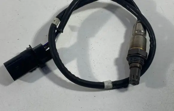 Volkswagen Golf VII Lambda probe sensor 04L906262A