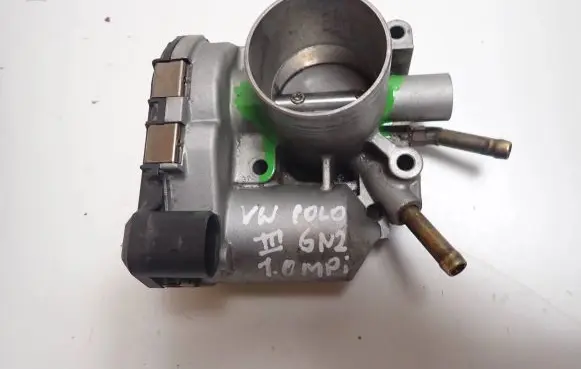Volkswagen Polo Throttle body valve 030133062C
