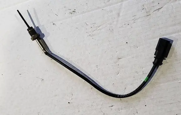 Volkswagen Golf VII Exhaust gas temperature sensor 03L906088FH