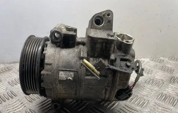 Jaguar XF X250 Air conditioning (A/C) compressor (pump) 8X2319D629BA