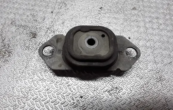 Renault Clio III Gearbox mount 8200352861