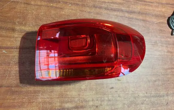Volkswagen Tiguan Rear/tail lights 5N0945096Q 5N0945258D