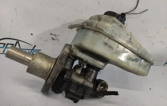 Volkswagen Golf V Master brake cylinder 03355890101 1K2611349A