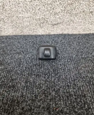 Sun visor clip/hook/bracket
