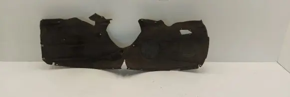 Front wheel arch liner splash guards
