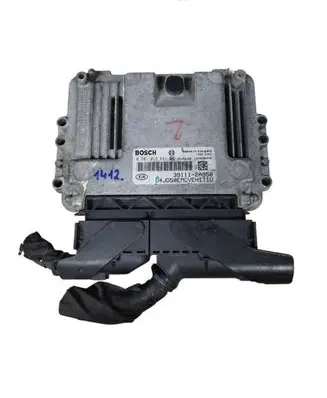 KIA Ceed Engine control unit/module 391112A950 0281018641