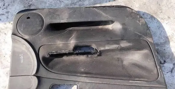 Volkswagen PASSAT B5 Front door card panel trim 3b0867011 361.233.60l