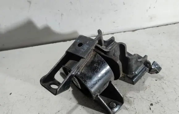 KIA Picanto Gearbox mounting bracket