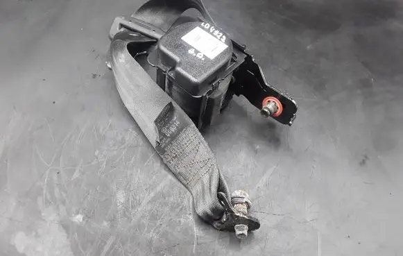 KIA Magentis Rear seatbelt 898202G200 89810202G200 89810202G100