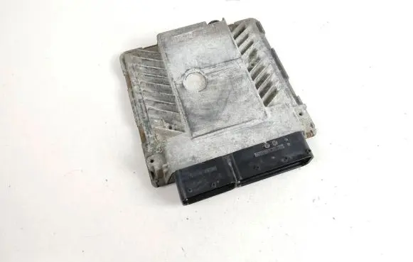 Volkswagen PASSAT B6 Engine control unit/module 03G906018CD 5WP45600AC
