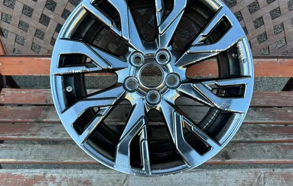 Mitsubishi Outlander R18 alloy rim 