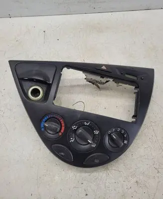 Ford Focus Climate control unit
