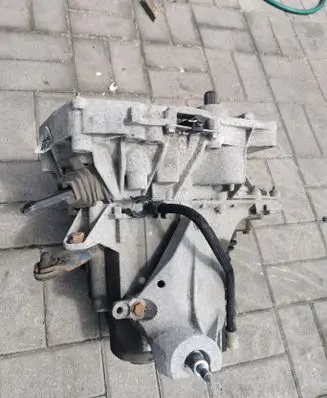 Renault Twingo II Manual 5 speed gearbox JB1524