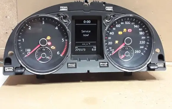 Volkswagen PASSAT B7 Speedometer (instrument cluster) 3AA920870A