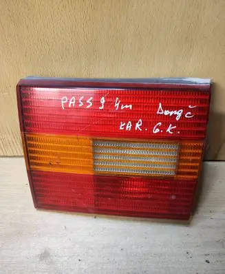 Volkswagen PASSAT B4 Tailgate rear/tail lights 394109