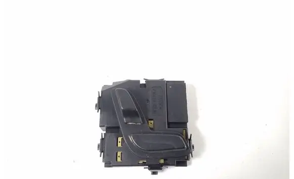 Mercedes-Benz E W212 Seat control switch A2048701958