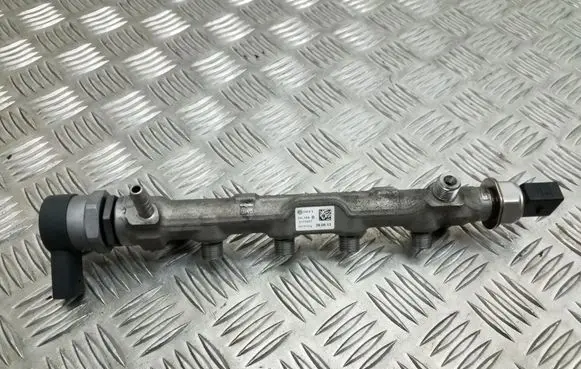 Seat Leon (5F) Fuel pressure regulator 04L089B 057130764AB 0175997