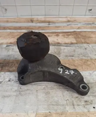 Audi A6 S6 C6 4F Engine mounting bracket 4F0199343M