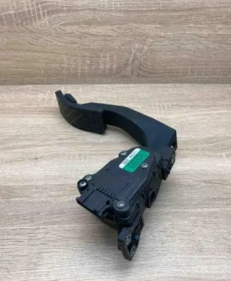 Audi A8 S8 D3 4E Accelerator throttle pedal 4E1723523E 6PV00802642
