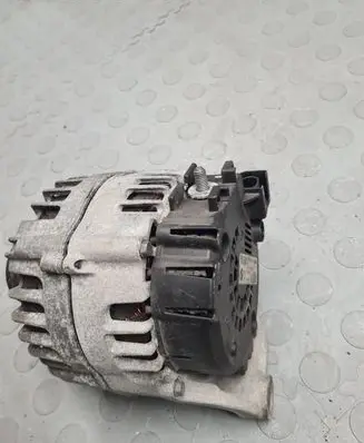 BMW 3 E90 E91 Generator/alternator 8507624 2608669C FG18S052