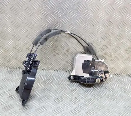 Honda CR-V Front door lock M4912110 72110T8ME01