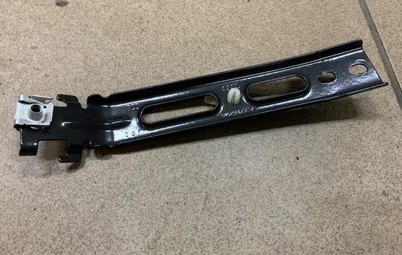 Audi A3 S3 8V Dashboard cross member/frame bar 8V0880353B