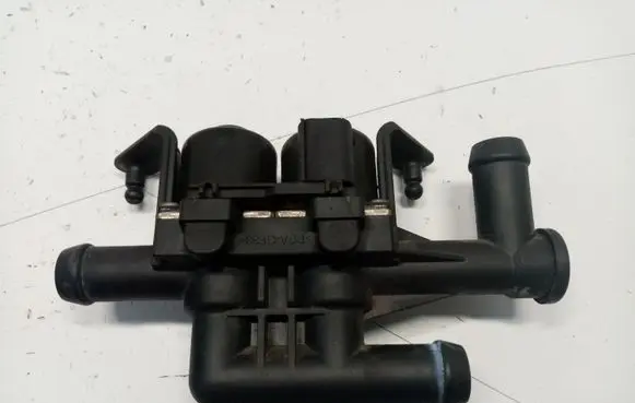 BMW 7 F01 F02 F03 F04 Coolant heater control valve 64539119164 64114271156 64219310349