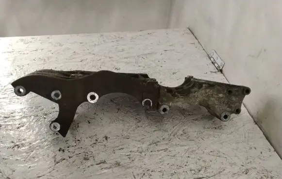 Volkswagen Golf IV Generator/alternator bracket 045903143C