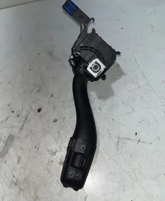 Renault Megane III Wiper control stalk 8P0953519A