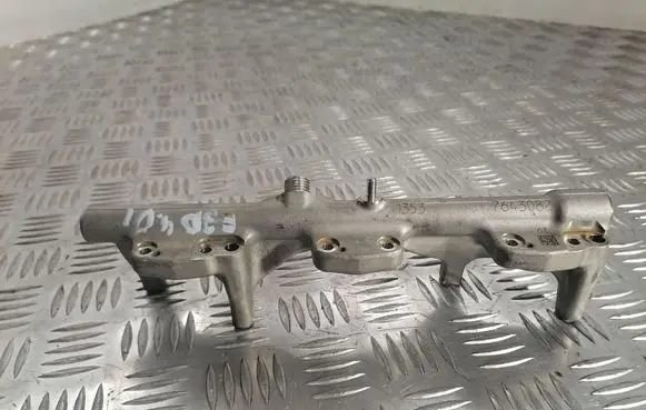 BMW 3 F30 F35 F31 Fuel main line pipe 7643082 1353764308203