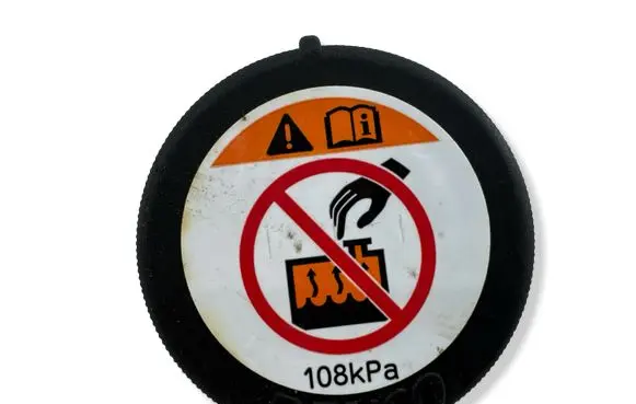Toyota bZ4X Coolant expansion tank/reservoir cap 