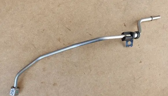 BMW X3 F25 Fuel main line pipe 13537585415 7585415