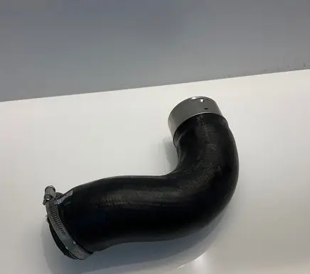Volvo S90, V90 Intercooler hose/pipe 31657757
