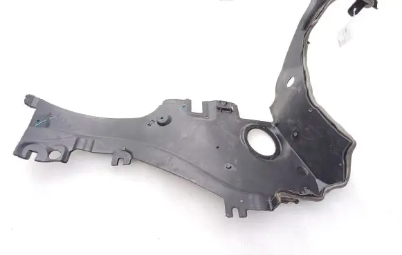 Mercedes-Benz GLE (W166 - C292) Heat shield in engine bay A1666207001 A1666208301