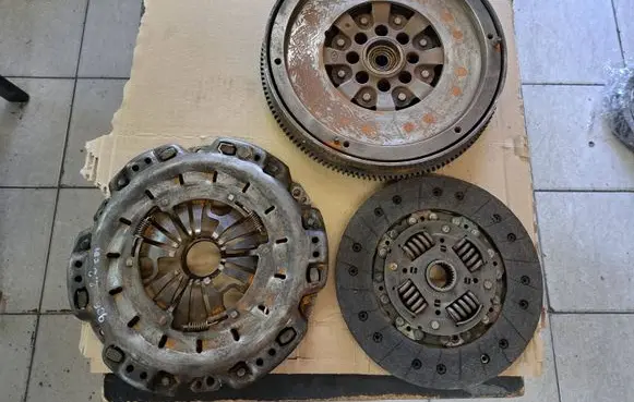 Mercedes-Benz Sprinter W906 Dual mass flywheel 