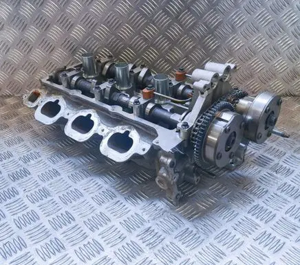 Ford Mustang V Engine head RFDG1E6C064AA AT4Z6250G