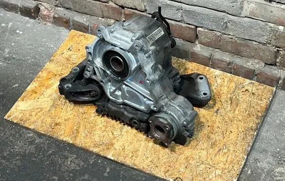 BMW 7 F01 F02 F03 F04 Gearbox transfer box case 7643750