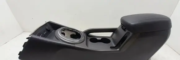 KIA Sportage Center console 846813U010