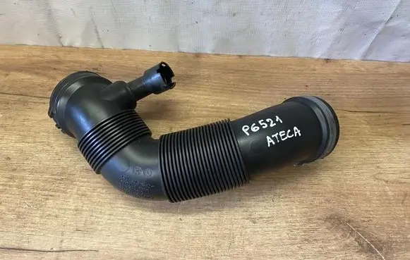 Volkswagen Tiguan Air intake hose/pipe 5WA129624