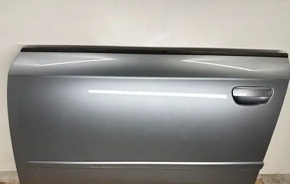 Audi A4 S4 B7 8E 8H Front door 