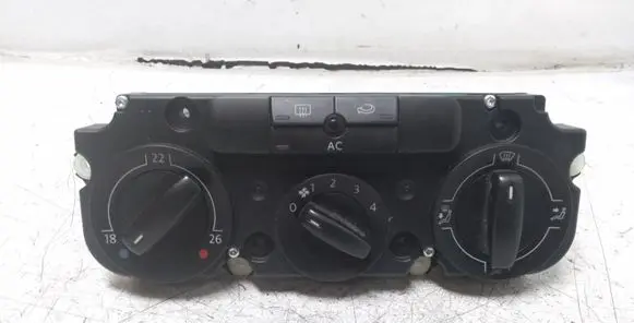 Volkswagen PASSAT B6 Climate control unit 1K0820047GK