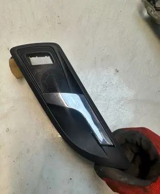 Skoda Octavia Mk2 (1Z) Rear door interior handle 1Z0839247