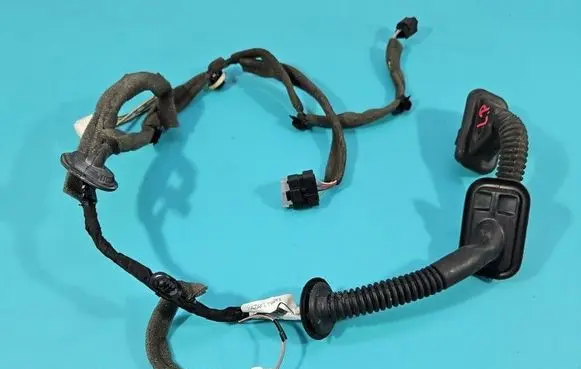 Dacia Sandero Front door wiring loom 241243407R IMPRK1557549