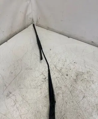 Audi Q5 SQ5 Front wiper blade arm 8R1955408B